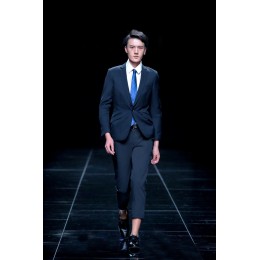 MDBS009  設計男裝西裝套裝 模特示範西裝  西裝制服公司 MDBS009  設計男裝西裝套裝 模特示範西裝  西裝制服公司